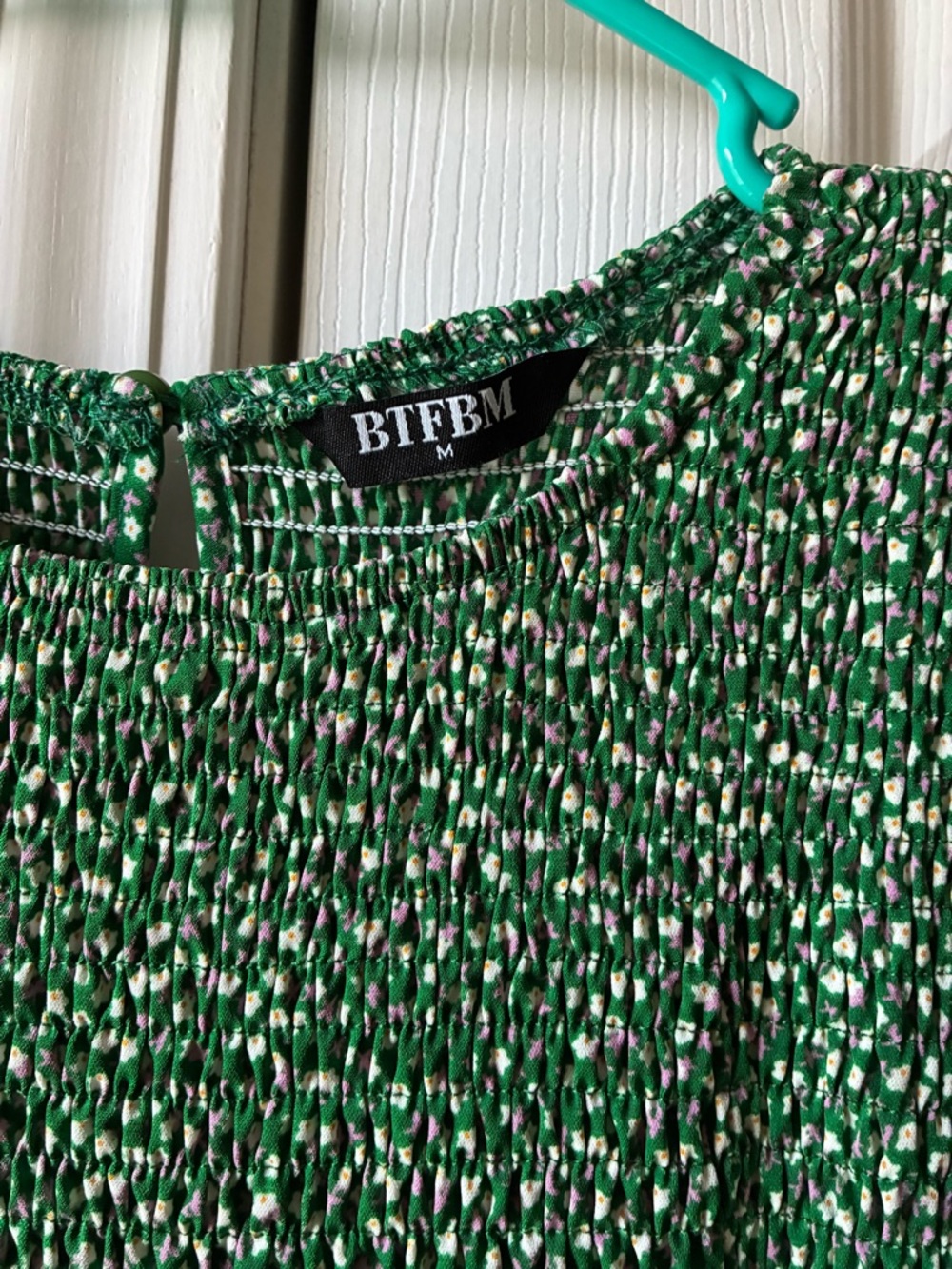 Floral Green Tiered Maxi Dress with Puff Sleeves - Picture 3 of 3